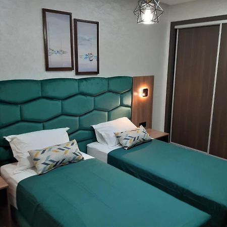 Appartement Pour Familles En Residence Avec Piscine Et Wifi مراكش المظهر الخارجي الصورة