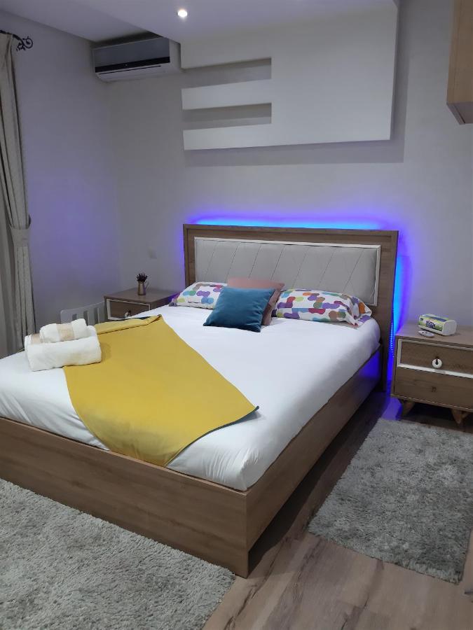 Appartement Pour Familles En Residence Avec Piscine Et Wifi مراكش المظهر الخارجي الصورة